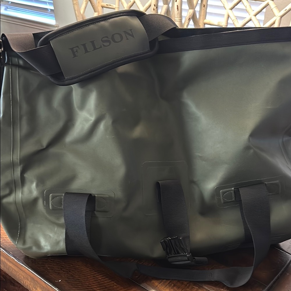 Filson Green Waterproof Men's Bag